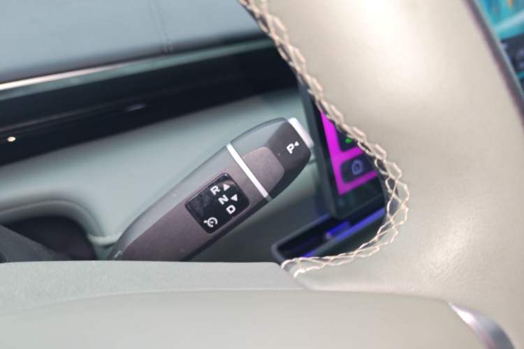 Used Deepal S07 2025 215Max Deep Blue Intelligent Driving AD PRO Range-Extended Version
