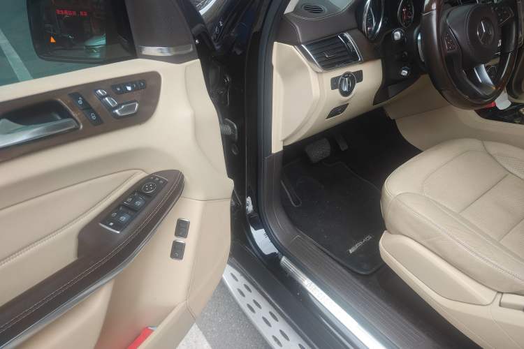 Used Mercedes-Benz GLS 2017 GLS 500 4MATIC Driver Seat