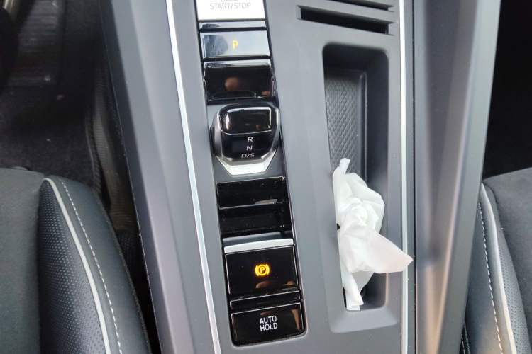 Used Volkswagen Golf 2023 280TSI DSG R-Line Lite Gear Lever