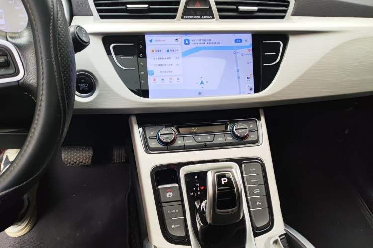Used Geely Auto Emgrand X7 Sport 2020 1.8TD DCT Two-Wheel Drive Smart Connect 4G-Enabled Version Audio And AC Panel