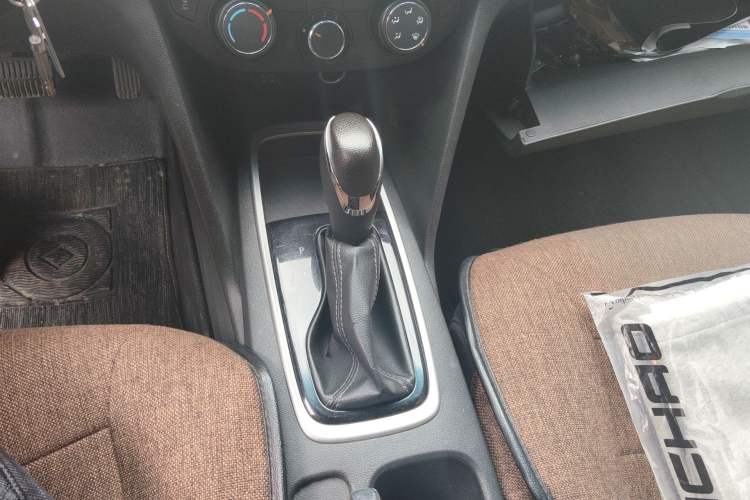 Used Chevrolet Cavalier 2016 1.5L Automatic Enjoyment Edition Gear Lever