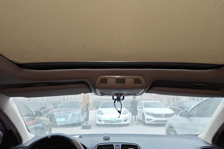 Used Volkswagen Golf 2011 1.4 TSI Luxury Touring Edition
