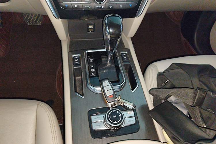 Used Venucia T90 2017 2.0L CVT Leading Edition