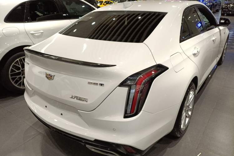 Used Cadillac CT4 2021 28T Fashion Edition Rear Right 45 Deg