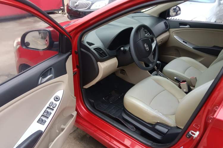 Used Hyundai Verna (older generation) 2014 1.4L Automatic Smart GLS
