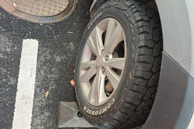 Used Chevrolet Captiva 2014 2.4L 4x4 Flagship Edition 7 Seats
