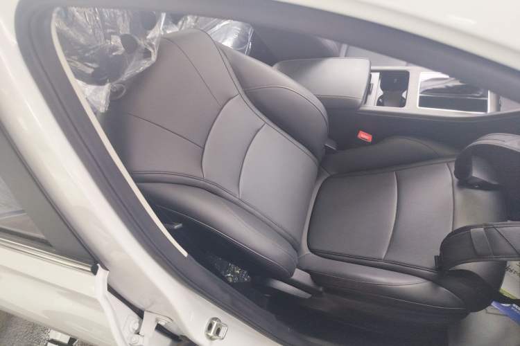 Used Roewe i5 2023 1.5L CVT Luxury Edition Right Front Seat