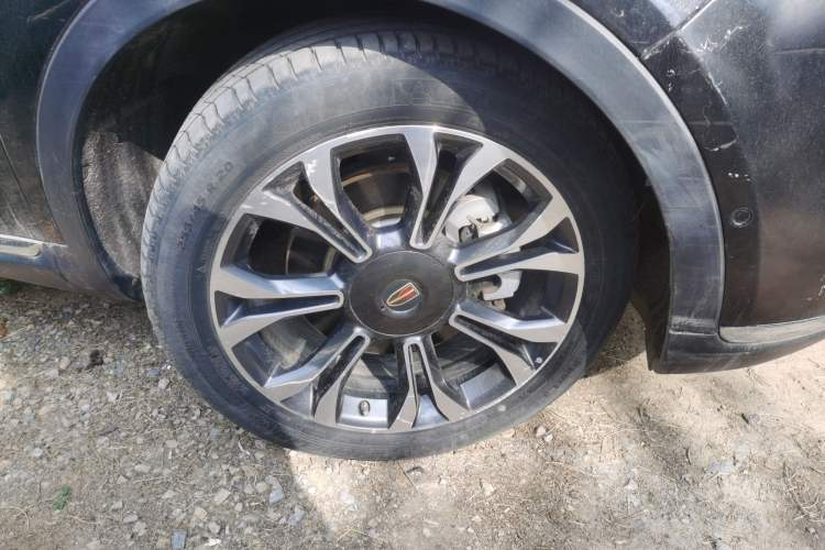 Used Hongqi HS5 2022 2.0T Smart Connect Flagship Edition Right Front Wheel Hub