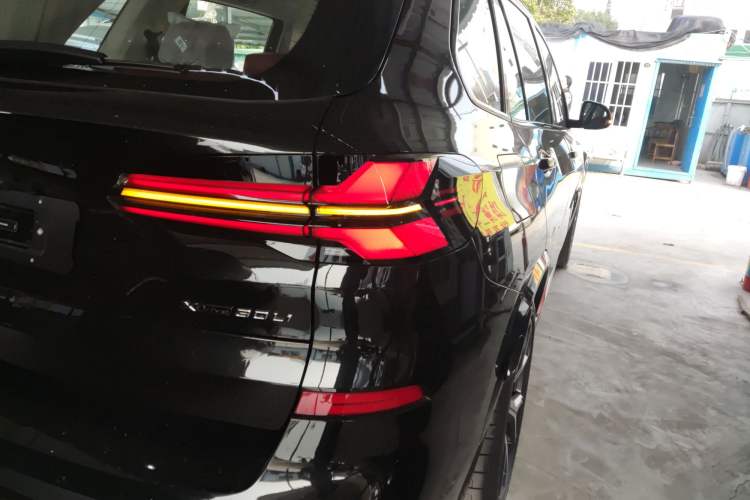 Used BMW X5 2026 Model, xDrive 30Li Prestige M Sport Night Package