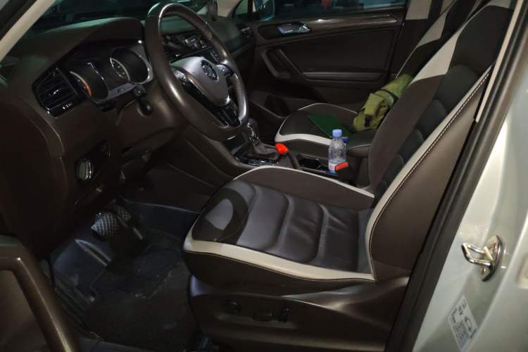 Used Volkswagen Tiguan L 2017 330TSI Automatic Two-Wheel Drive Luxury Edition
