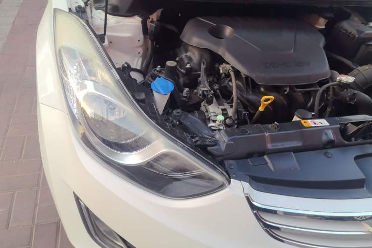 Used Hyundai Elantra (5th Generation / Langdong) 2012 1.6L Automatic Fashion Edition Right Front Headlight