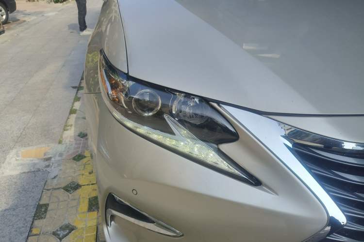 Used Lexus ES 2015 200 Elite Edition
