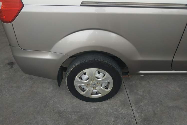 Used Jinbei Hiace X30 2021 1.5L Comfort Model Base Version (No Air Conditioning) Van China VI Standard SWC15M