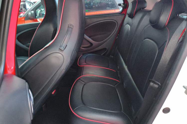 Used smart forfour 2016 1.0L 52 kW Passion Edition