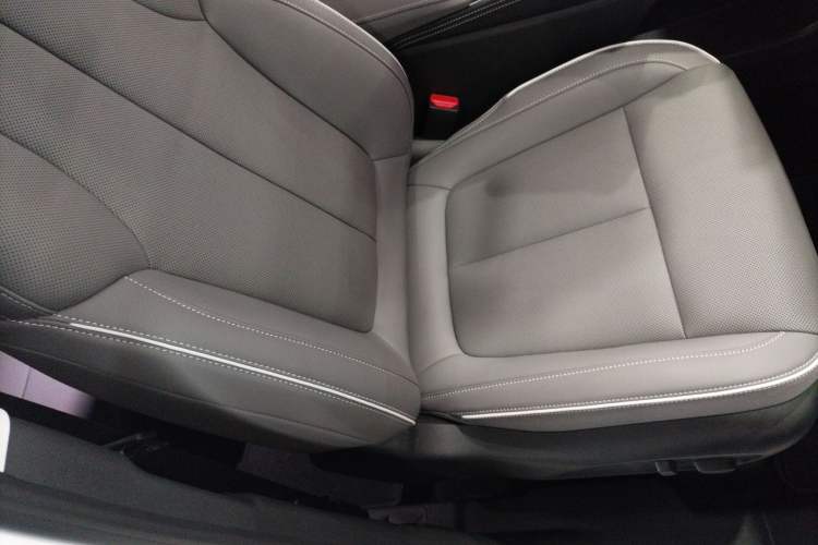 Used Buick E5 2025 Model 620KM Prestige Edition