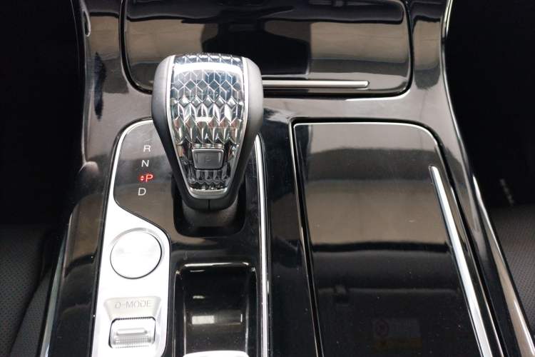 Used GAC Trumpchi M8 2024 Master Series 400T Prestige Edition Gear Lever