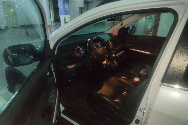 Used Honda CR-V 2015 2.4L four-wheel drive luxury version
