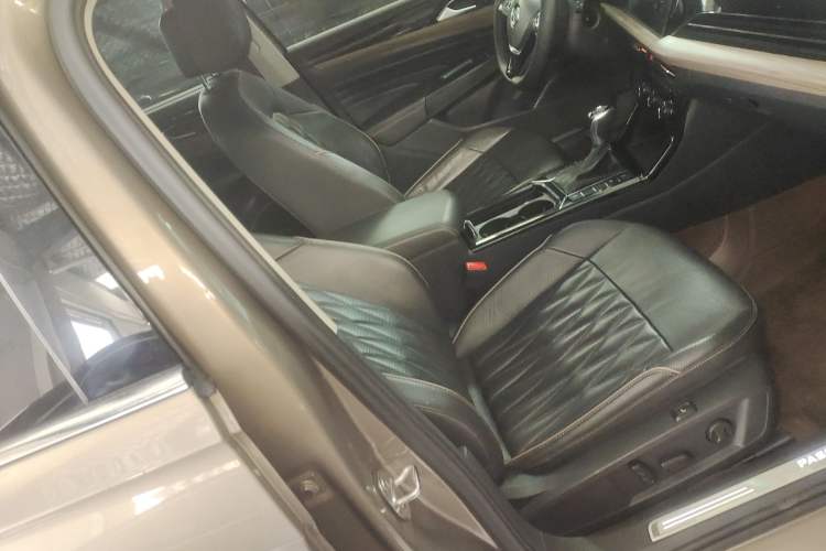 Used Volkswagen Passat 2019 380TSI Prestige Edition China VI Standard