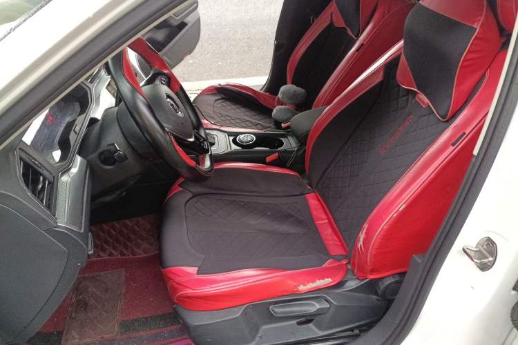 Used Volkswagen Lamando 2021 230TSI DSG Fashion Edition Left Front Seat