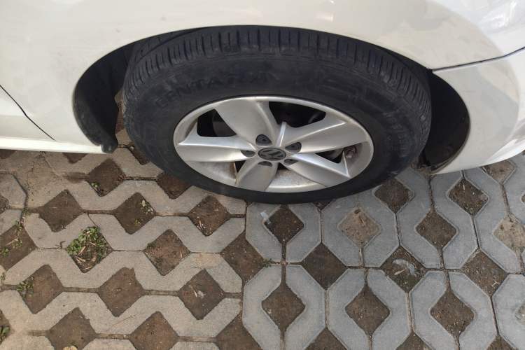 Used Volkswagen Polo 2016 1.4L Manual Fashion Model
