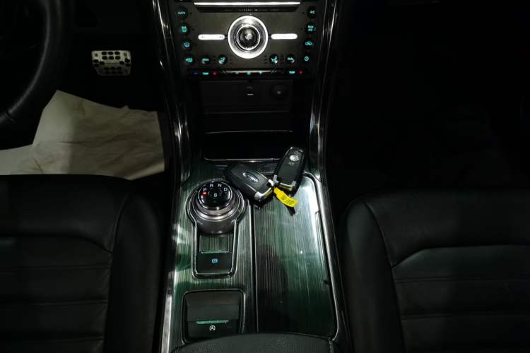 Used Ford Mondeo 2017 Facelifted EcoBoost 180 Fashion Edition Gear Lever