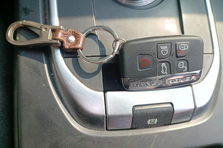 Used Land Rover Discovery Sport 2017 2.0T SE
