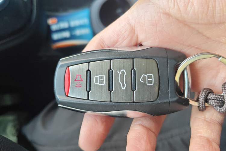 Used ORA White Cat 2022 Xiaoyue Mao Edition 401 km Flagship Model Lithium Ternary