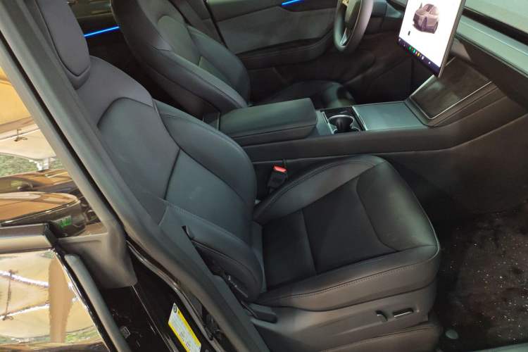 Used Tesla Model Y 2026 Rear-Drive Model