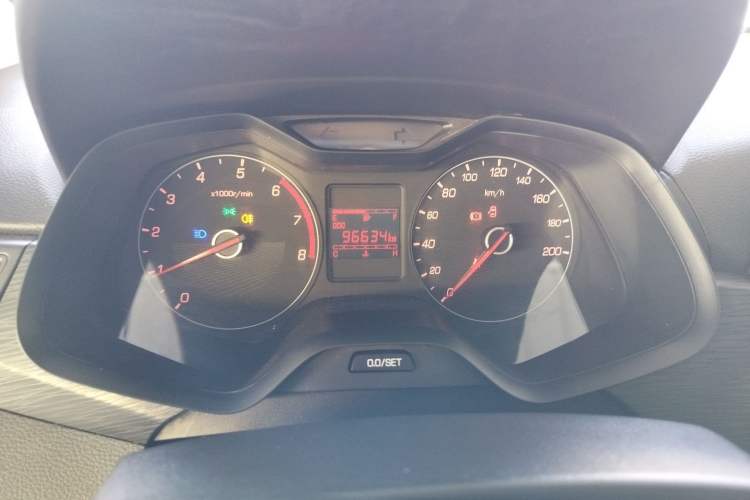 Used Baojun 310 2016 1.2L manual Comfort trim level