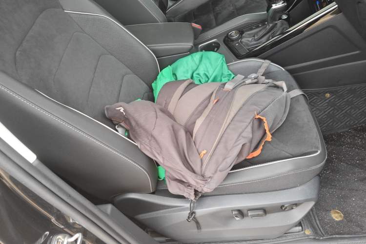 Used Volkswagen Tayron 2020 380TSI Four-Wheel Drive Luxury Connect Pro Edition Right Front Seat