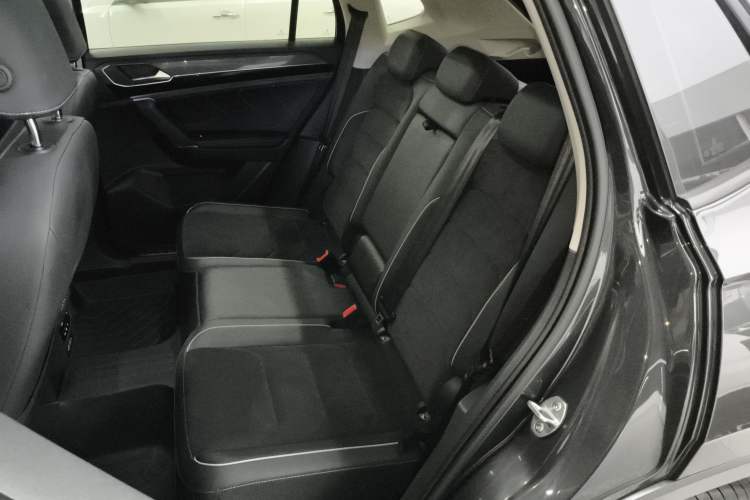 Used Volkswagen Tayron 2021 330TSI Two-Wheel Drive Luxury Connected Version Plus
