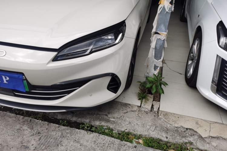 Used BYD Seal 06 New Energy 2024 DM-i 120KM Flagship Model
