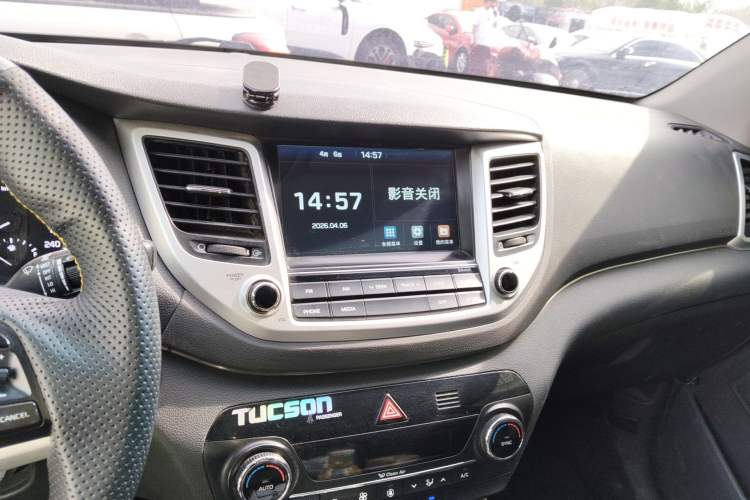 Used Hyundai Tucson 2015 1.6T Dual-Clutch Two-Wheel-Drive Smart Model