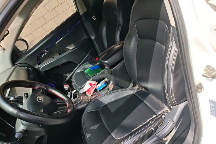 Used Kia Sportage R 2014 2.0L Automatic Two-Wheel Drive GLS Trim Left Front Seat