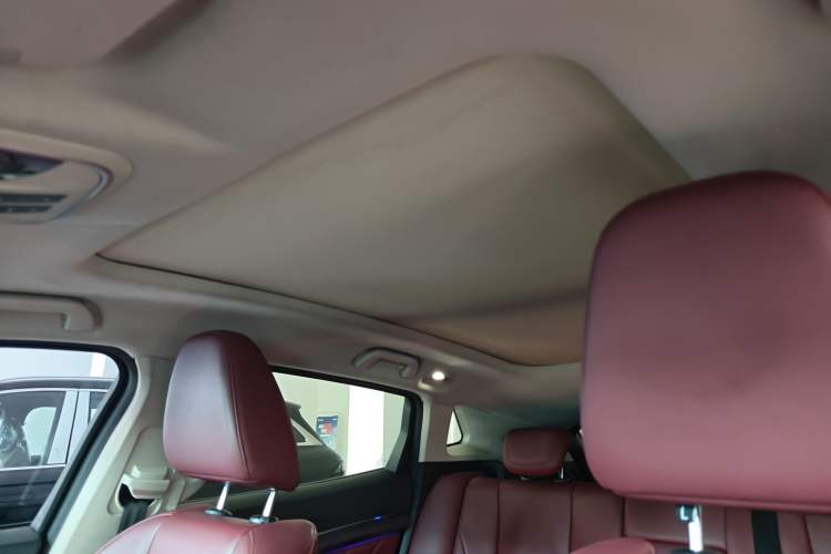 Used Wey VV7 2017 2.0T Flagship Model
