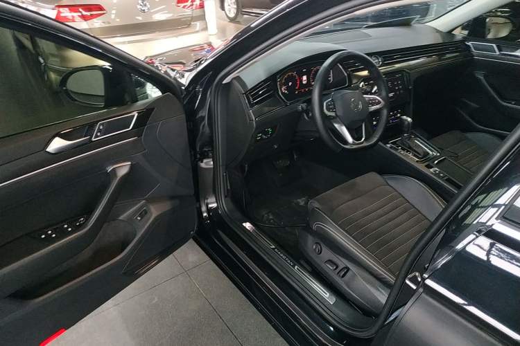 Used Volkswagen Magotan 2020 330TSI DSG Luxury Edition Driver Seat