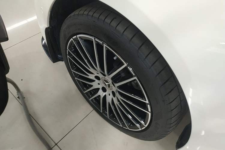 Used Mercedes-Benz C-Class 2024 Restyled C-Class 260 L Sport Edition Left Front Wheel Hub