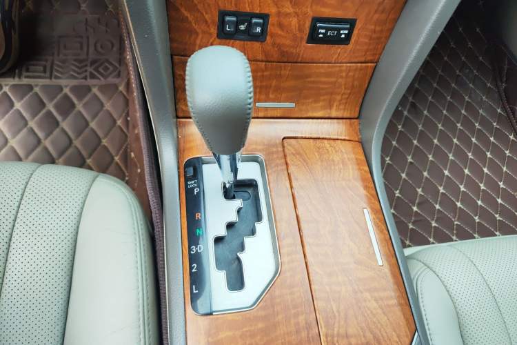 Used Toyota Camry 2012 200G Classic Luxury Edition