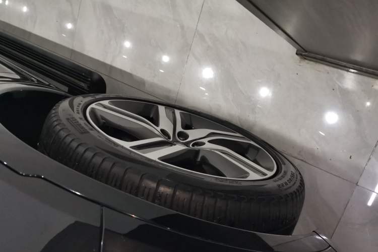 Used Land Rover Discovery 2021 360 PS R-Dynamic SE
