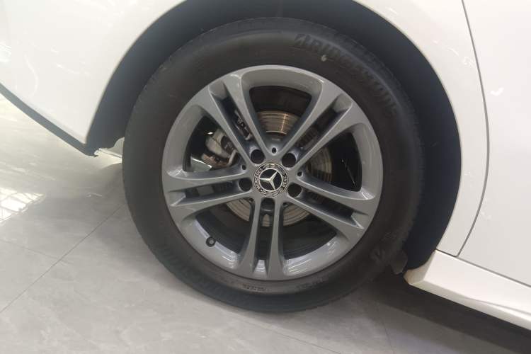 Used Mercedes-Benz A-Class 2021 Restyled A 180 L Sport Sedan Right Rear Wheel Hub
