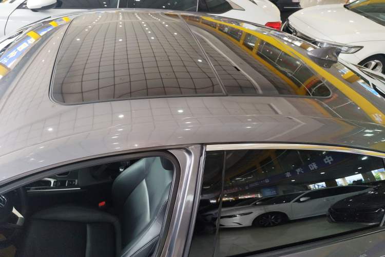 Used Honda Accord 2018 260TURBO Prestige Edition China VI Roof