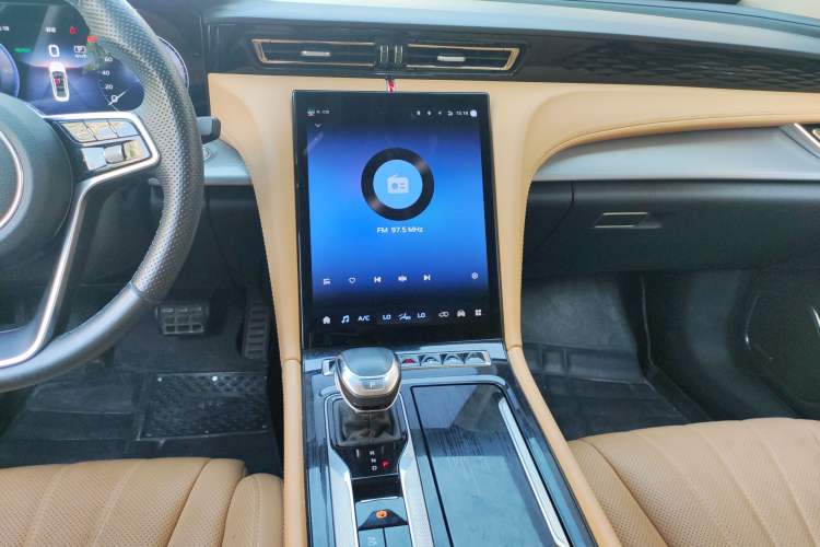 Used Hongqi H5 2023 1.5T HEV Smart Connect Flagship Edition Audio And AC Panel