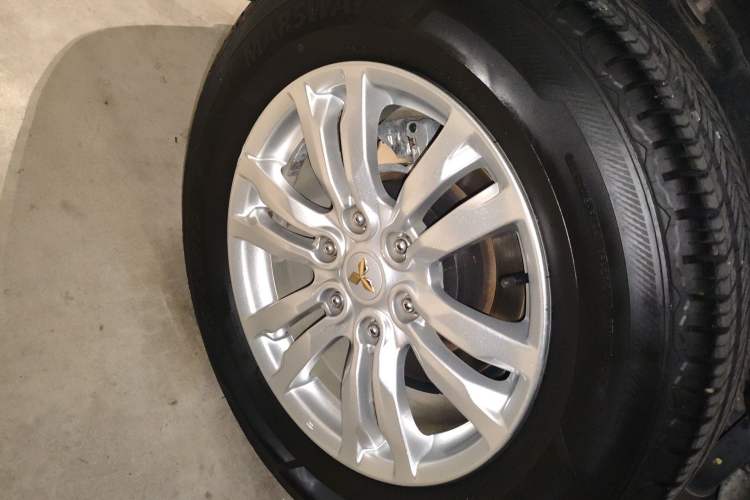 Used Mitsubishi Pajero 2018 V97 3.8L 5-Door GLS Sunroof – Middle East