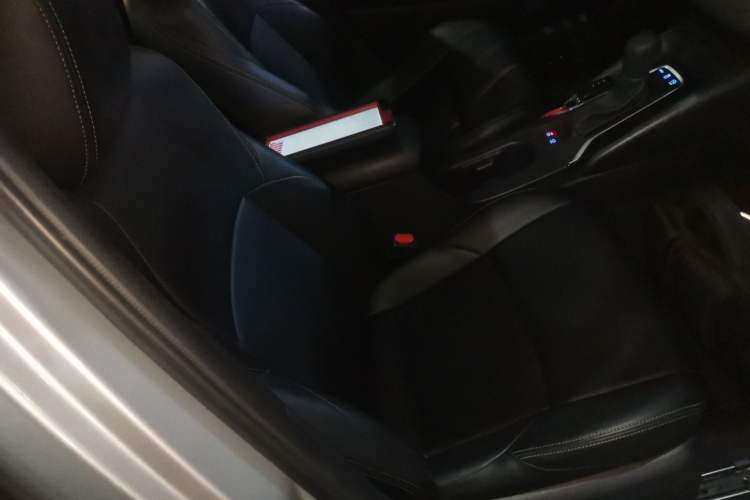 Used Toyota Levin 2019 185T CVT Luxury Edition China VI Standard Right Front Seat