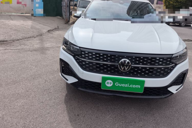 Used Volkswagen Lavida 2024 1.5L Automatic Starry Sky 5 Million Edition Right Front Headlight