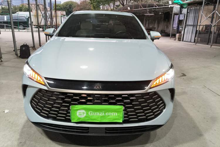 Used BYD Qin PLUS 2025 DM-i Smart Drive 120KM Superior Model