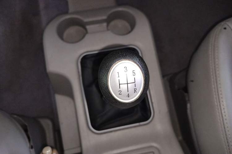 Used FORTHING Lingzhi 2015 M3 1.6L 7-Seater Luxury Model