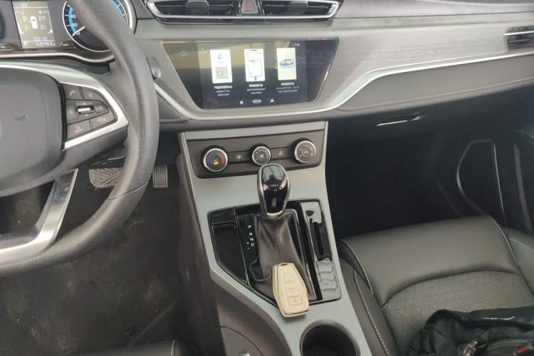 Used Geely Auto Emgrand 2021 UP 1.5L CVT Comfort Model Audio And AC Panel