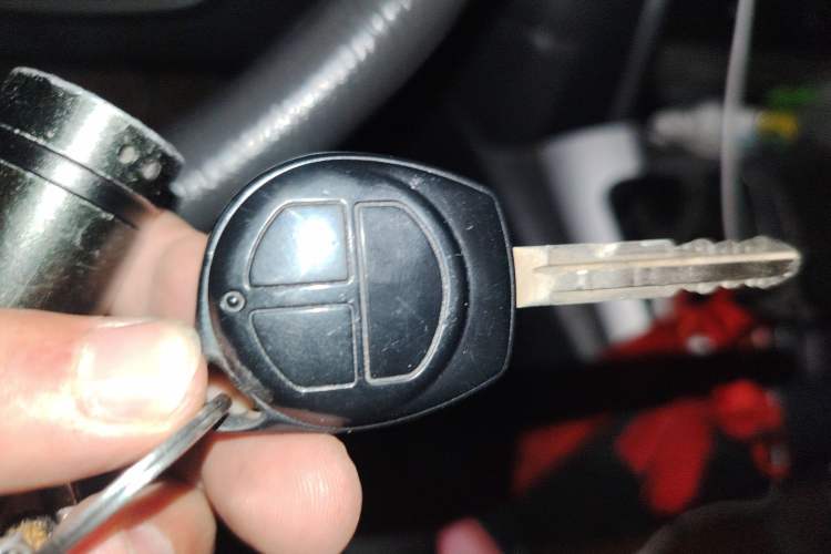 Used Jinbei Express 2019 2.0L Standard Version China VI 1TZS Vehicle Key