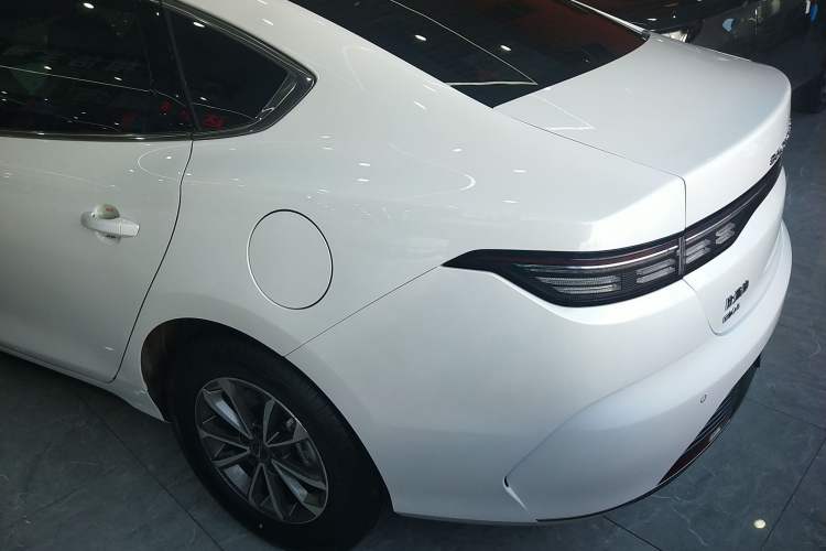 Used BYD Destroyer 05 2024 HONOR Edition DM-i 55KM Luxury Model Rear Left 45 Deg